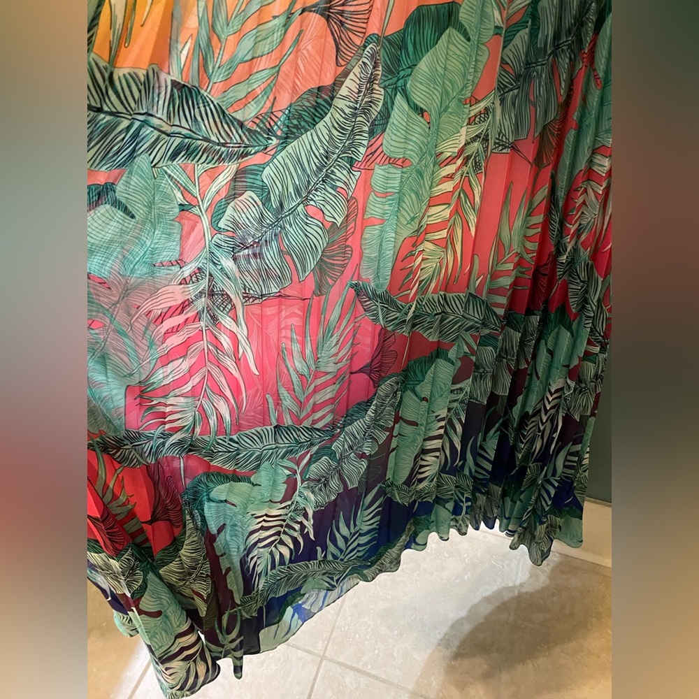 Akira Halter Maxi Dress - Picture 5 of 6